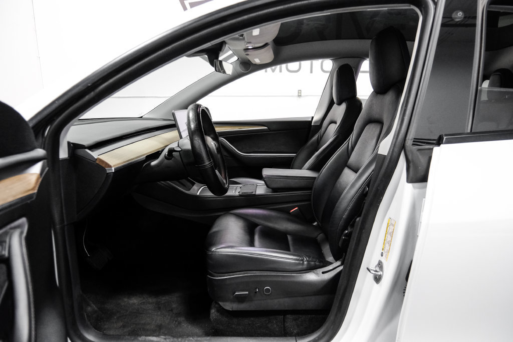 Used 2023 Tesla Model Y Long Range AWD/4WD image 4