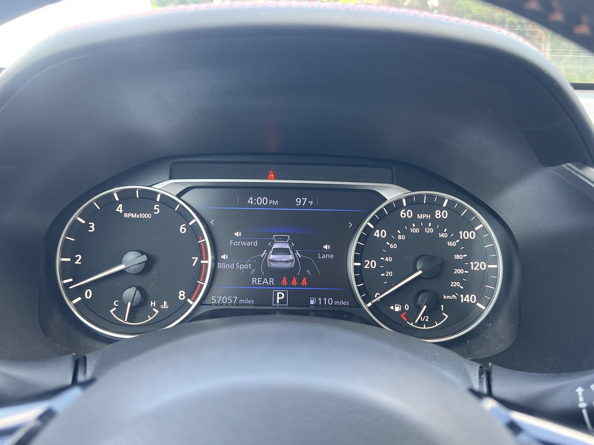Used 2024 Nissan Altima 2.5 SR FWD image 12