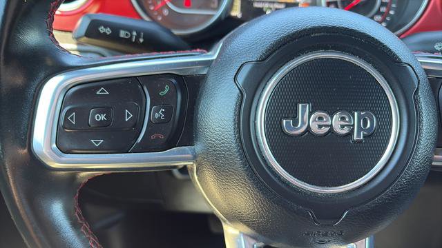 Used 2022 Jeep Gladiator Rubicon w/ Trailer Tow Package AWD/4WD image 9