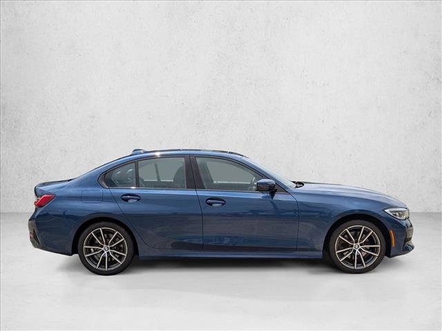 Used 2022 BMW 330i Sedan w/ Driving Assistance Package image 4