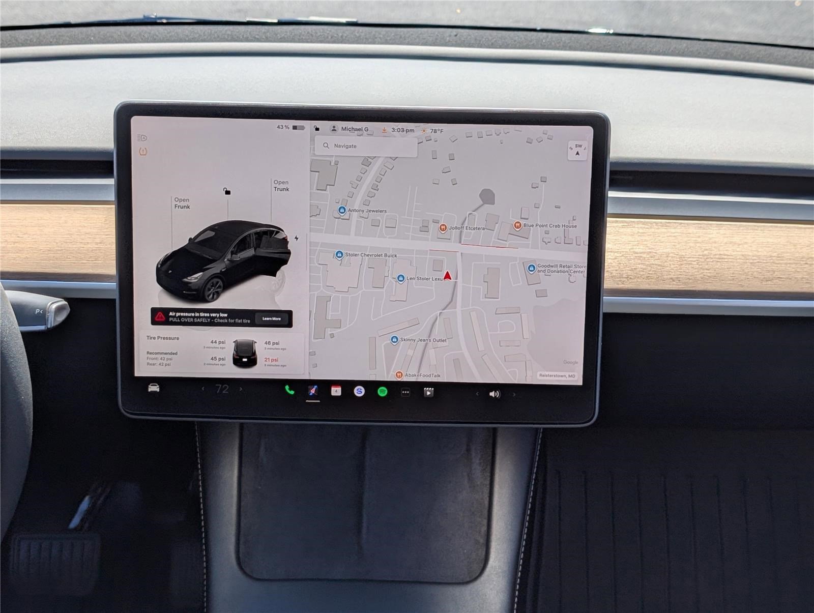 Used 2024 Tesla Model Y Long Range AWD/4WD image 17