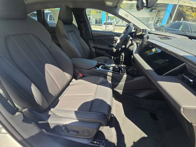 Used 2025 Audi A6 e-tron Premium Plus AWD/4WD image 10