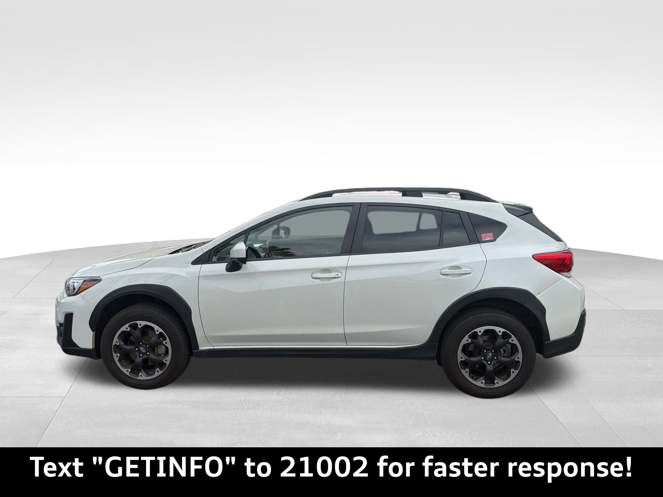 Used 2023 Subaru Crosstrek 2.0i Premium image 3
