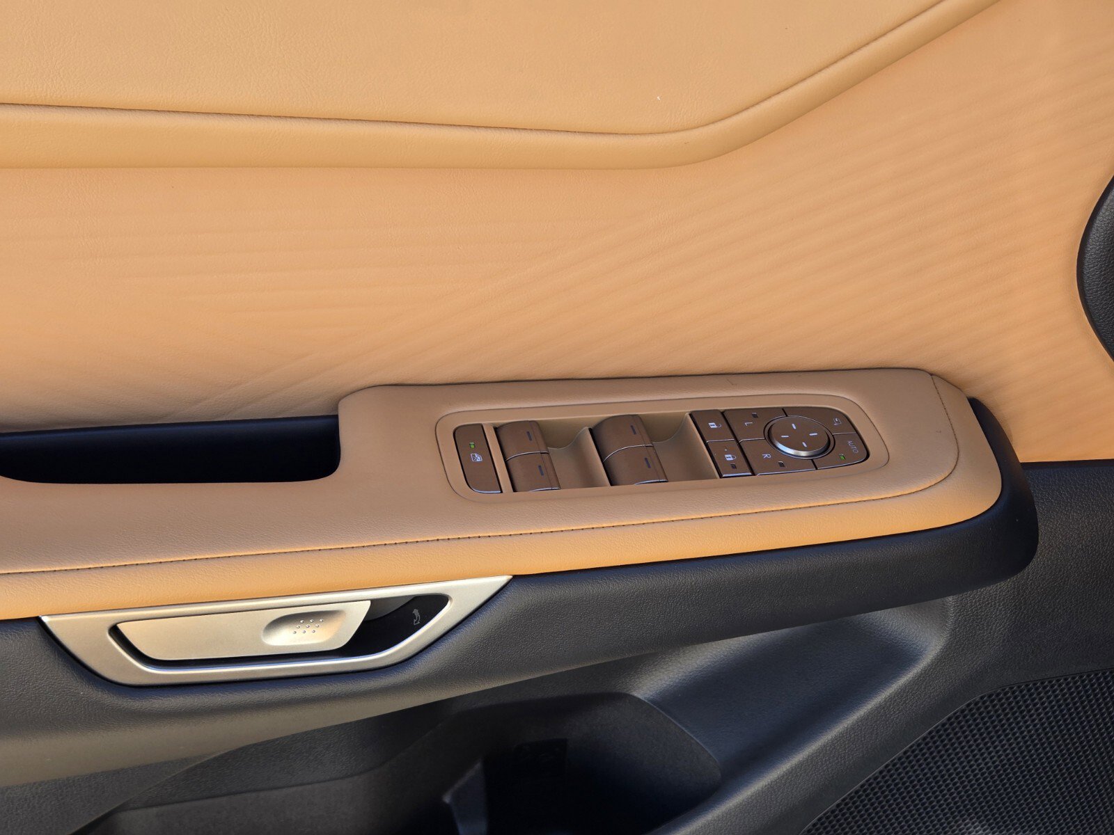 New 2026 Lexus ES 500e AWD/4WD image 10
