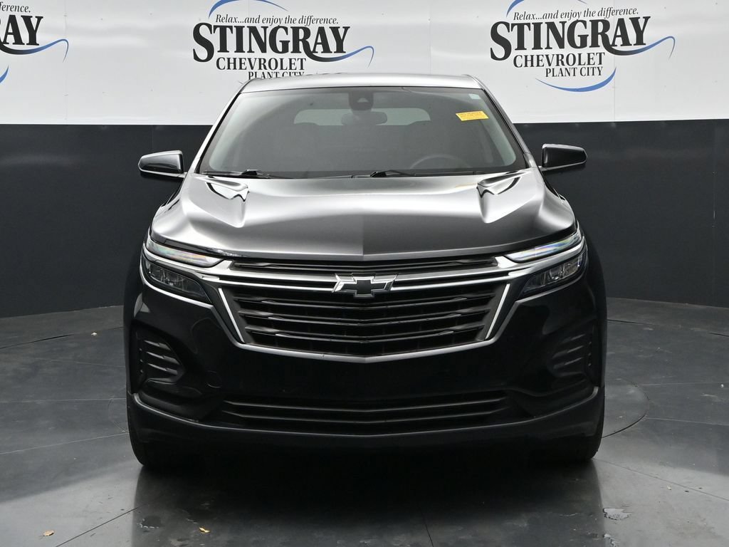 Used 2024 Chevrolet Equinox LS w/ LS Convenience Package FWD image 2