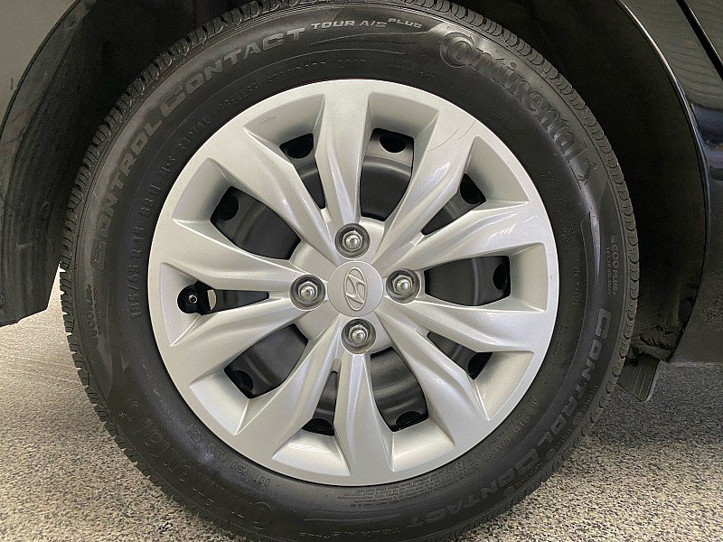 Used 2022 Hyundai Accent SE image 25