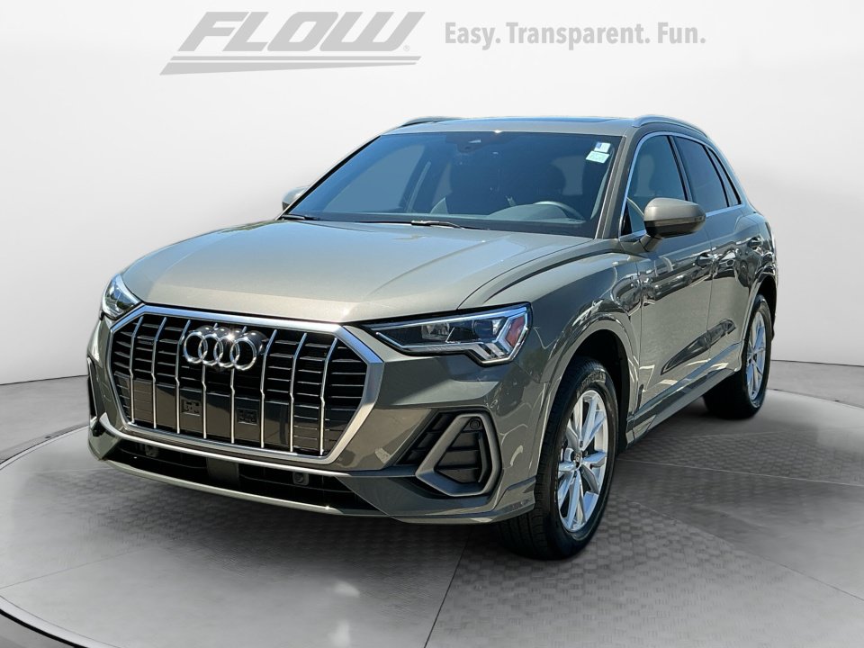 Certified 2025 Audi Q3 2.0T Premium Plus w/ Premium Plus Package AWD/4WD image 4