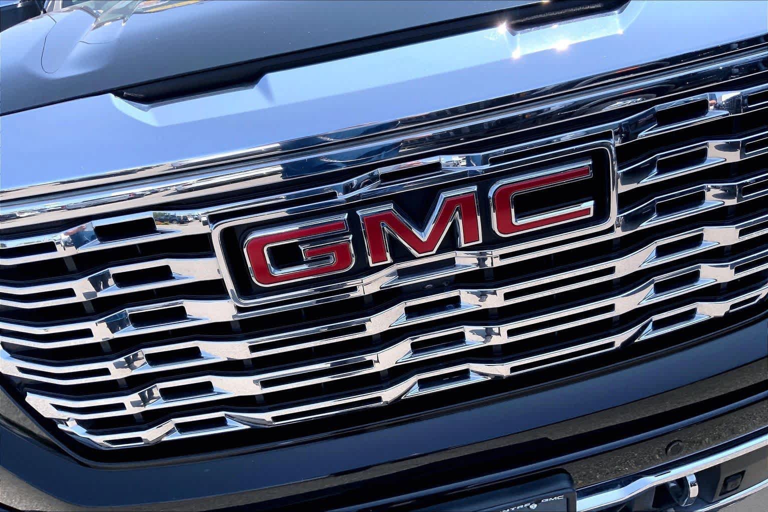 Used 2024 GMC Sierra 1500 Denali w/ Denali Reserve Package AWD/4WD image 29