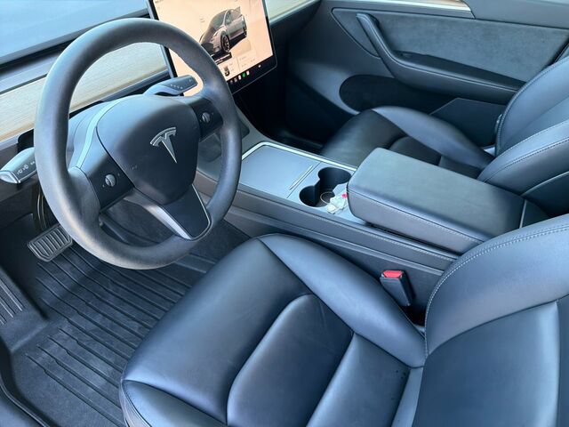 Used 2023 Tesla Model Y Long Range AWD/4WD image 11
