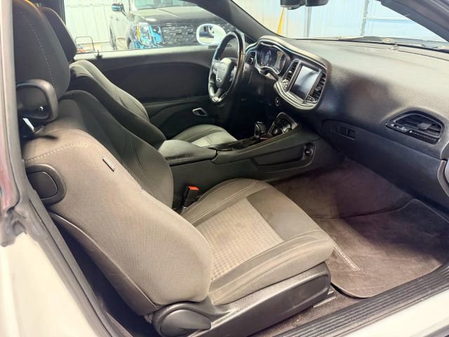 Used 2017 Dodge Challenger R/T w/ Driver Convenience Group image 12