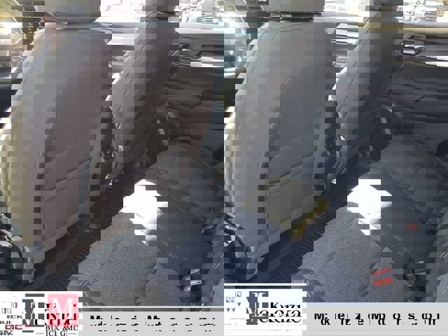 New 2026 GMC Terrain Elevation w/ Technology Package II FWD image 21