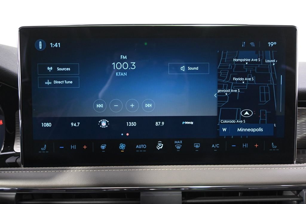 New 2025 Lincoln Corsair Reserve w/ Jet Appearance Package image 28