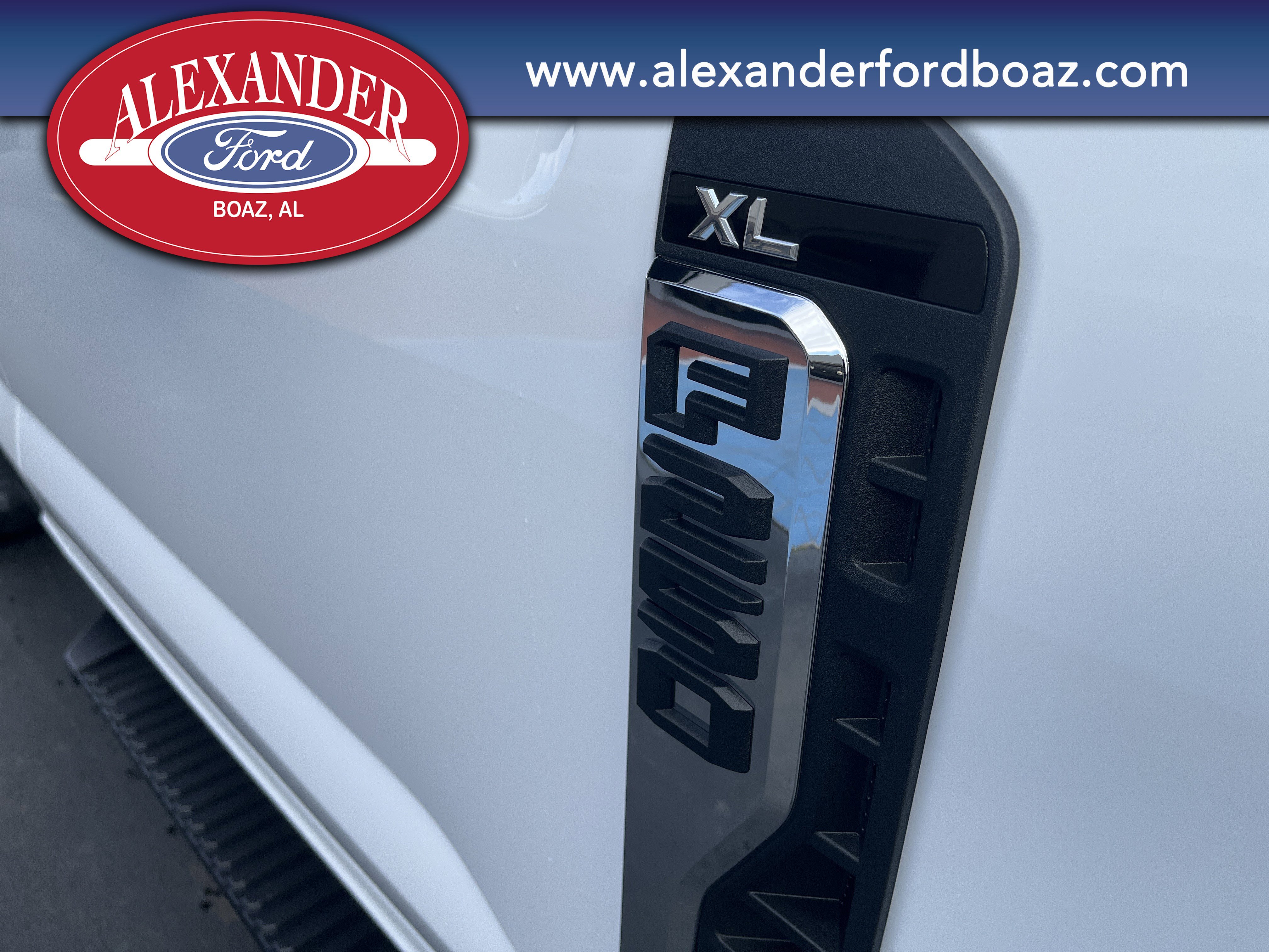 New 2026 Ford F250 XL w/ XL Off-Road Package image 7