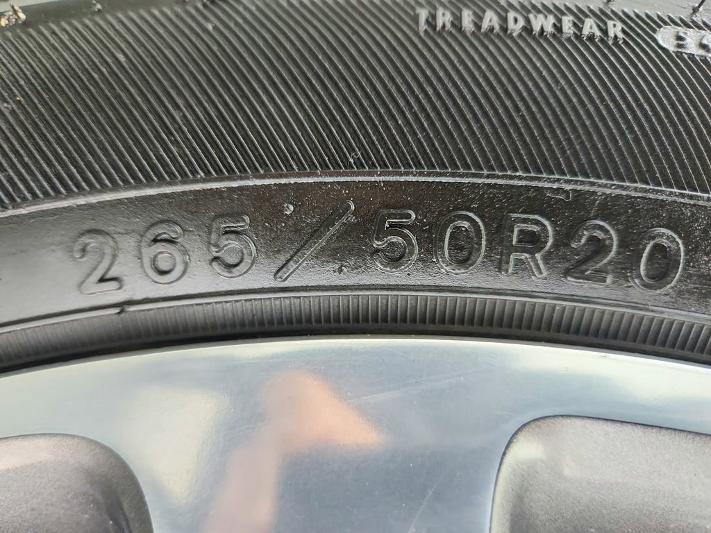 Used 2018 Jeep Grand Cherokee Overland image 45