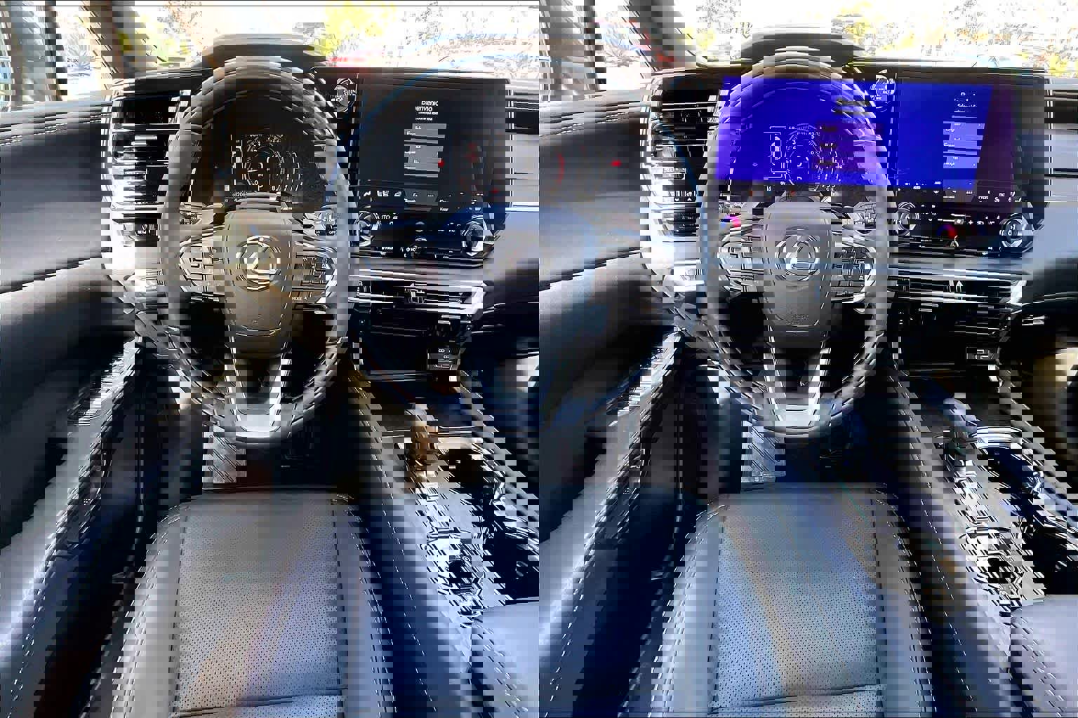 Used 2024 Lexus RX 350 Premium w/ Convenience Package image 5