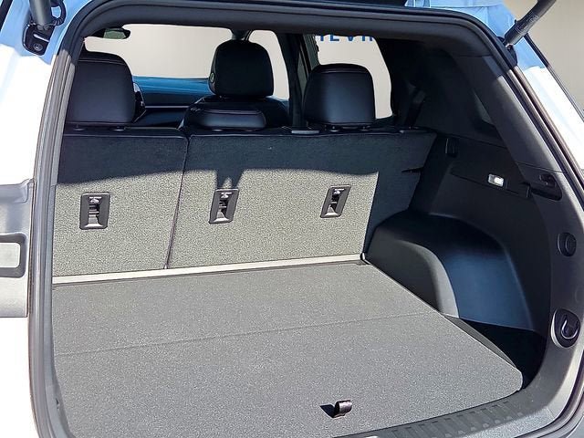 New 2026 Chevrolet Equinox RS w/ Safety and Technology Package FWD image 11