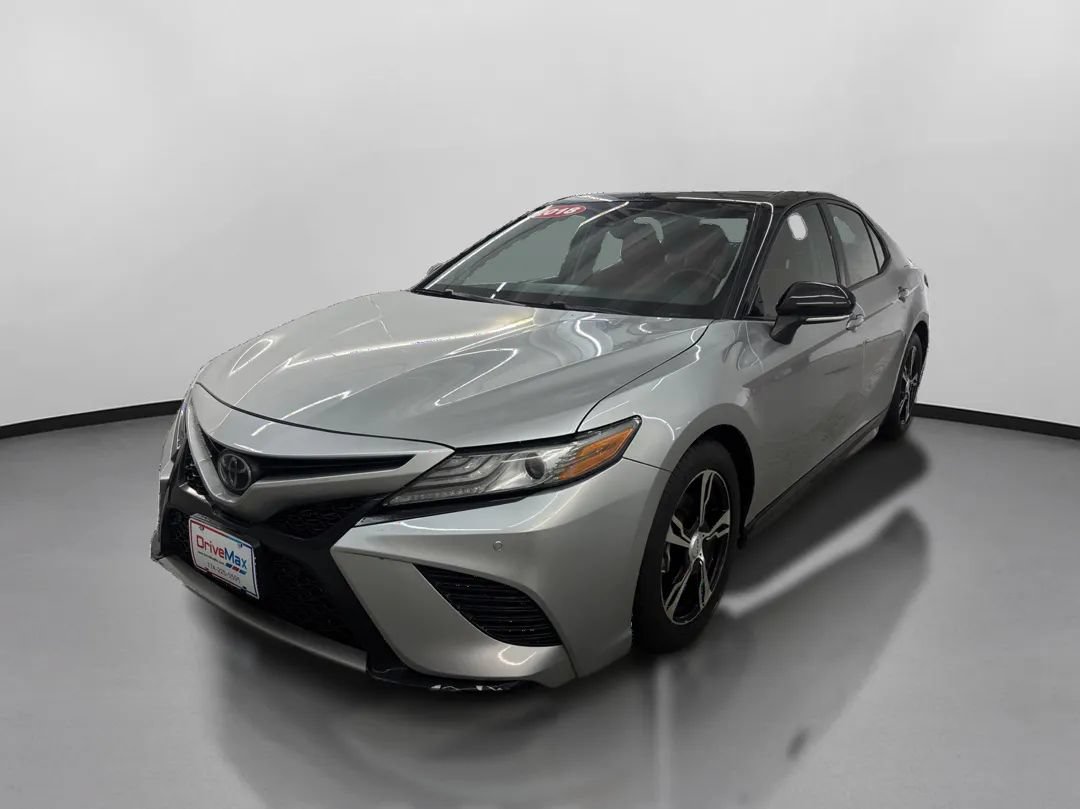 Used 2018 Toyota Camry XSE FWD image 4