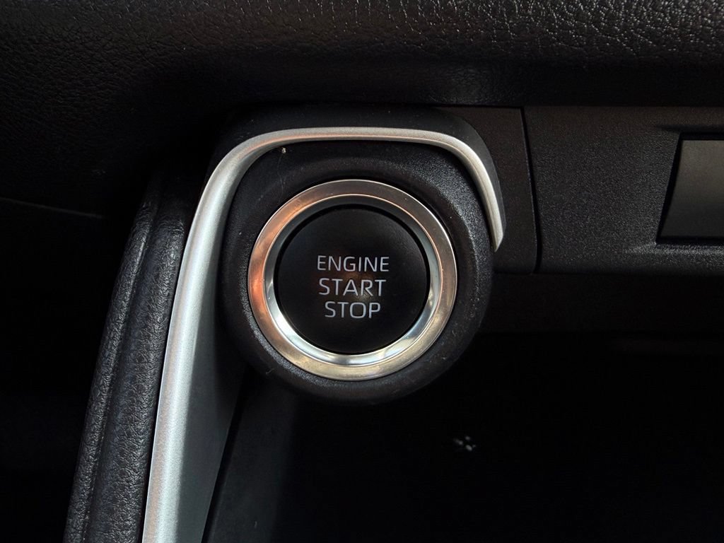 Used 2025 Toyota Grand Highlander AWD image 22