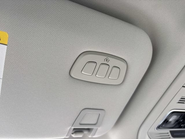 New 2026 Lincoln Nautilus Premier w/ Jet Appearance Package AWD/4WD image 32
