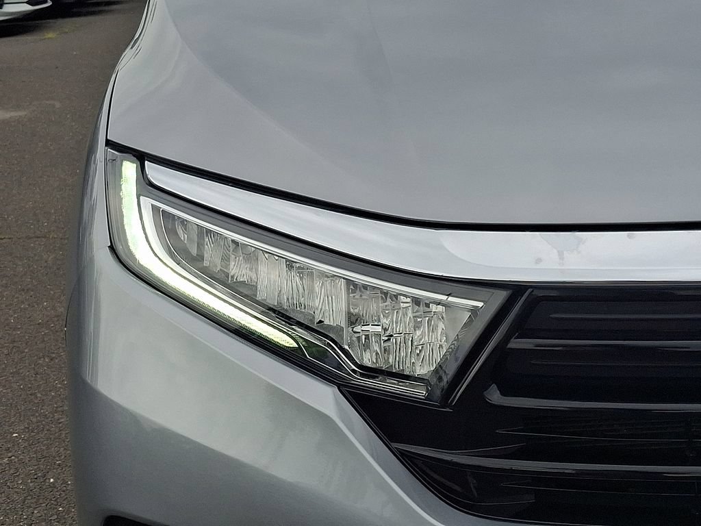 Used 2023 Honda Odyssey EX image 9