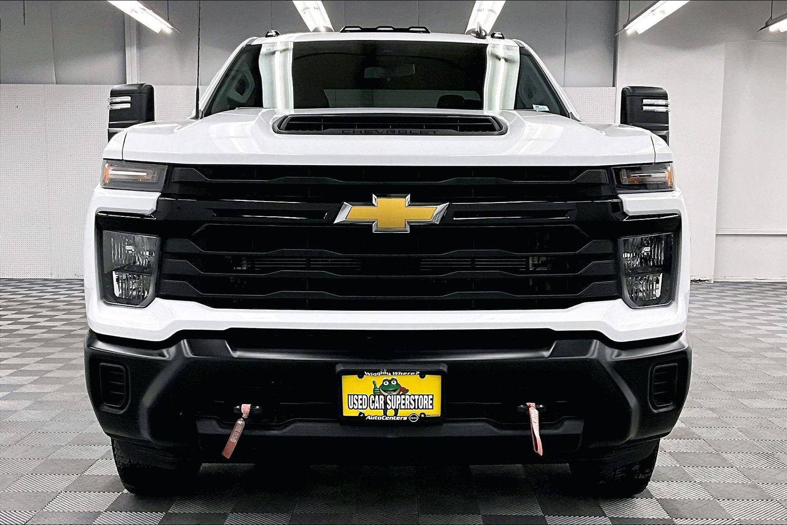 Used 2025 Chevrolet Silverado 3500 W/T AWD/4WD image 4