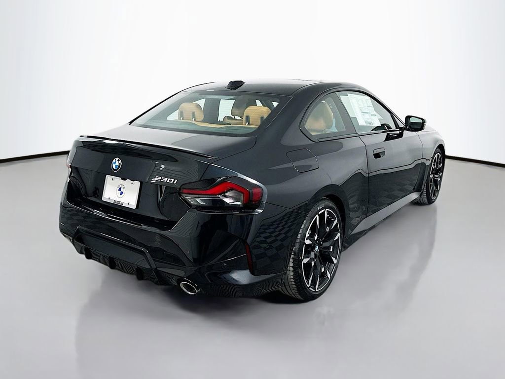 Used 2025 BMW 230i Coupe w/ M Sport Package image 5