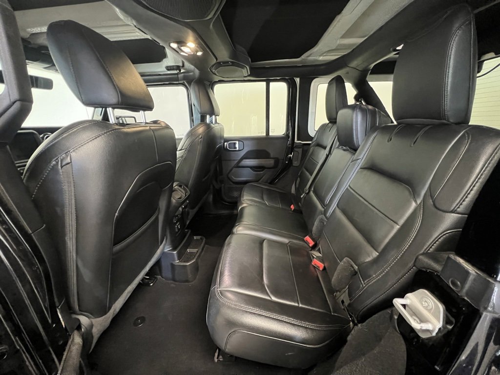 Used 2020 Jeep Wrangler Unlimited Sahara image 5