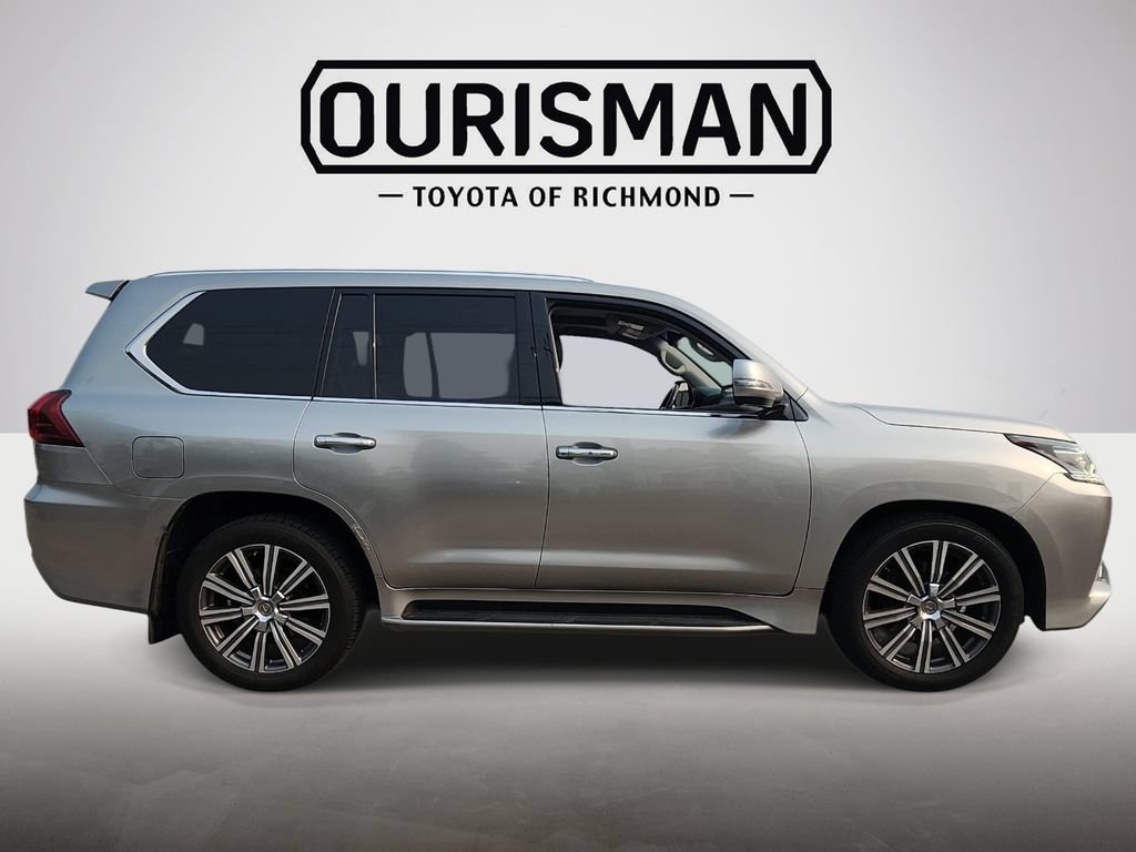 Used 2016 Lexus LX 570 4WD w/ Luxury Package image 8