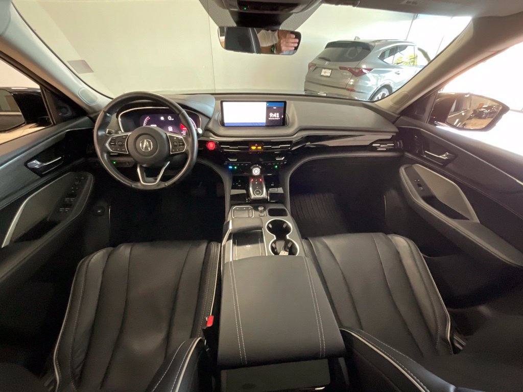 Certified 2024 Acura MDX w/ Advance Package AWD/4WD image 9