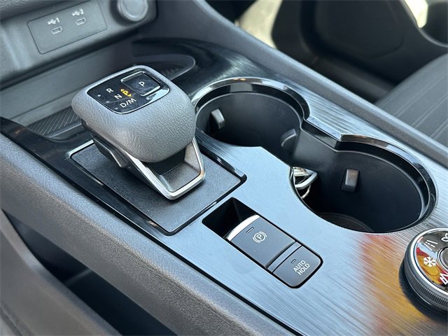 Certified 2025 Nissan Rogue SV image 32