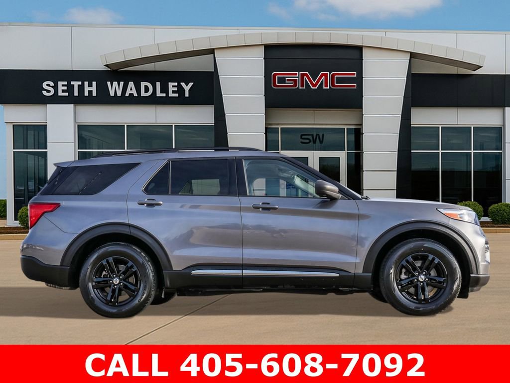 Used 2024 Ford Explorer XLT w/ Equipment Group 202A RWD image 8