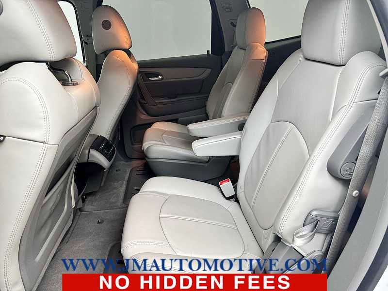 Used 2017 Chevrolet Traverse LT image 18