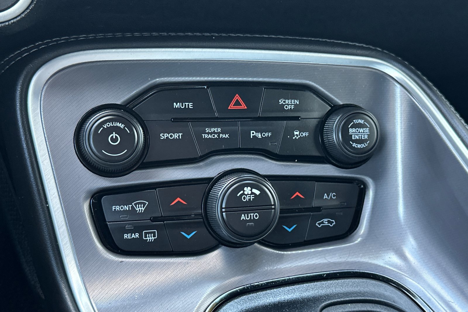 Used 2021 Dodge Challenger GT w/ Driver Convenience Group image 21