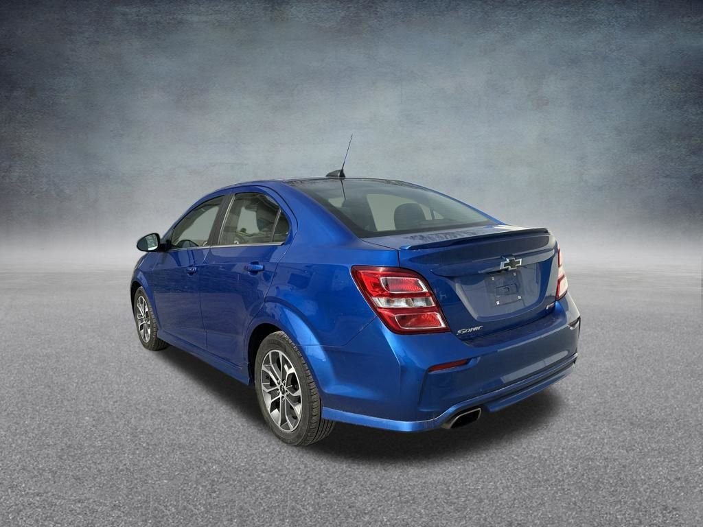 Used 2020 Chevrolet Sonic LT w/ Convenience Package image 4