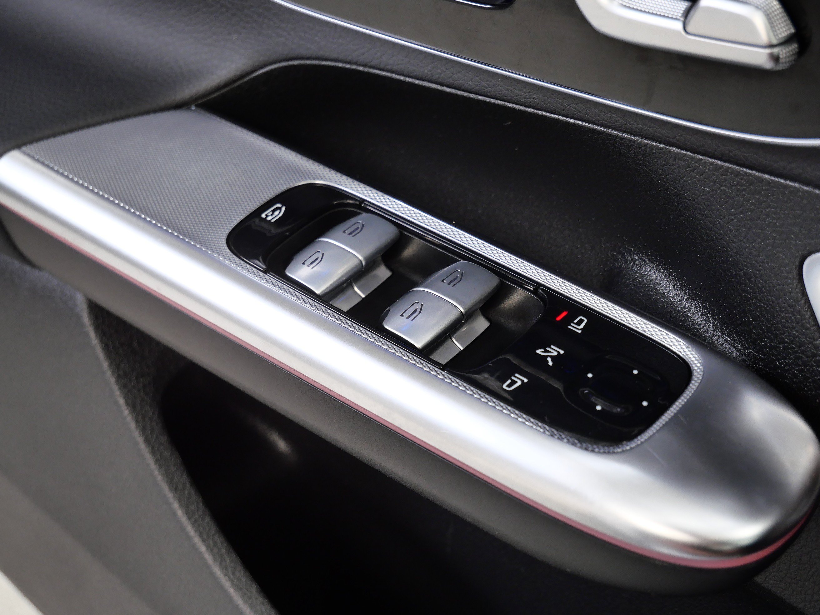 Certified 2023 Mercedes-Benz EQE 350+ 4MATIC Sedan image 33
