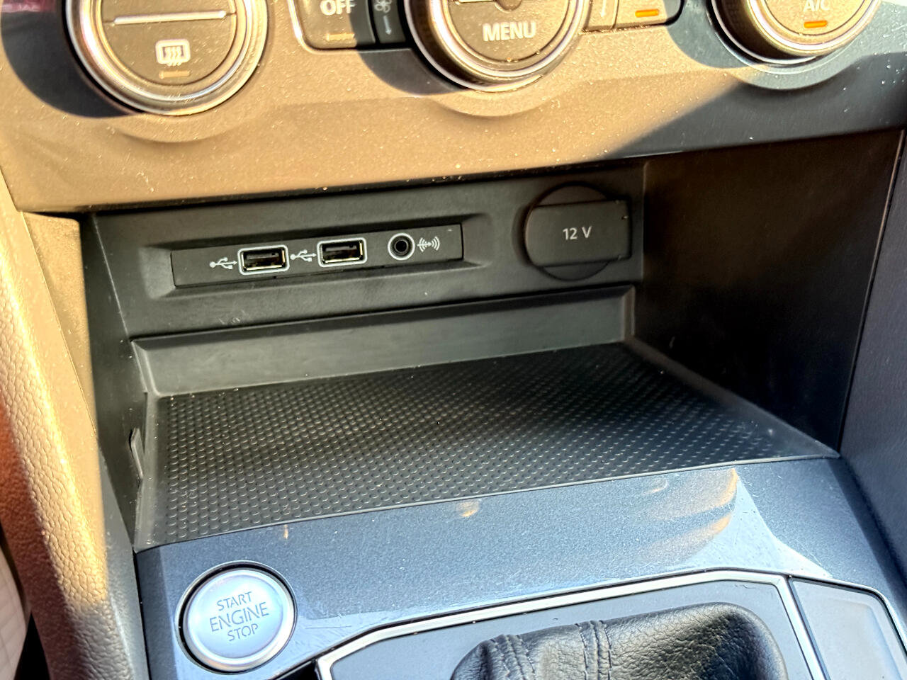 Used 2019 Volkswagen Tiguan SE w/ Panoramic Sunroof Package image 68