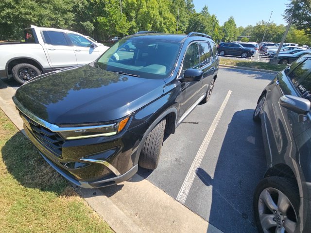 Used 2024 Honda Pilot Touring image 3