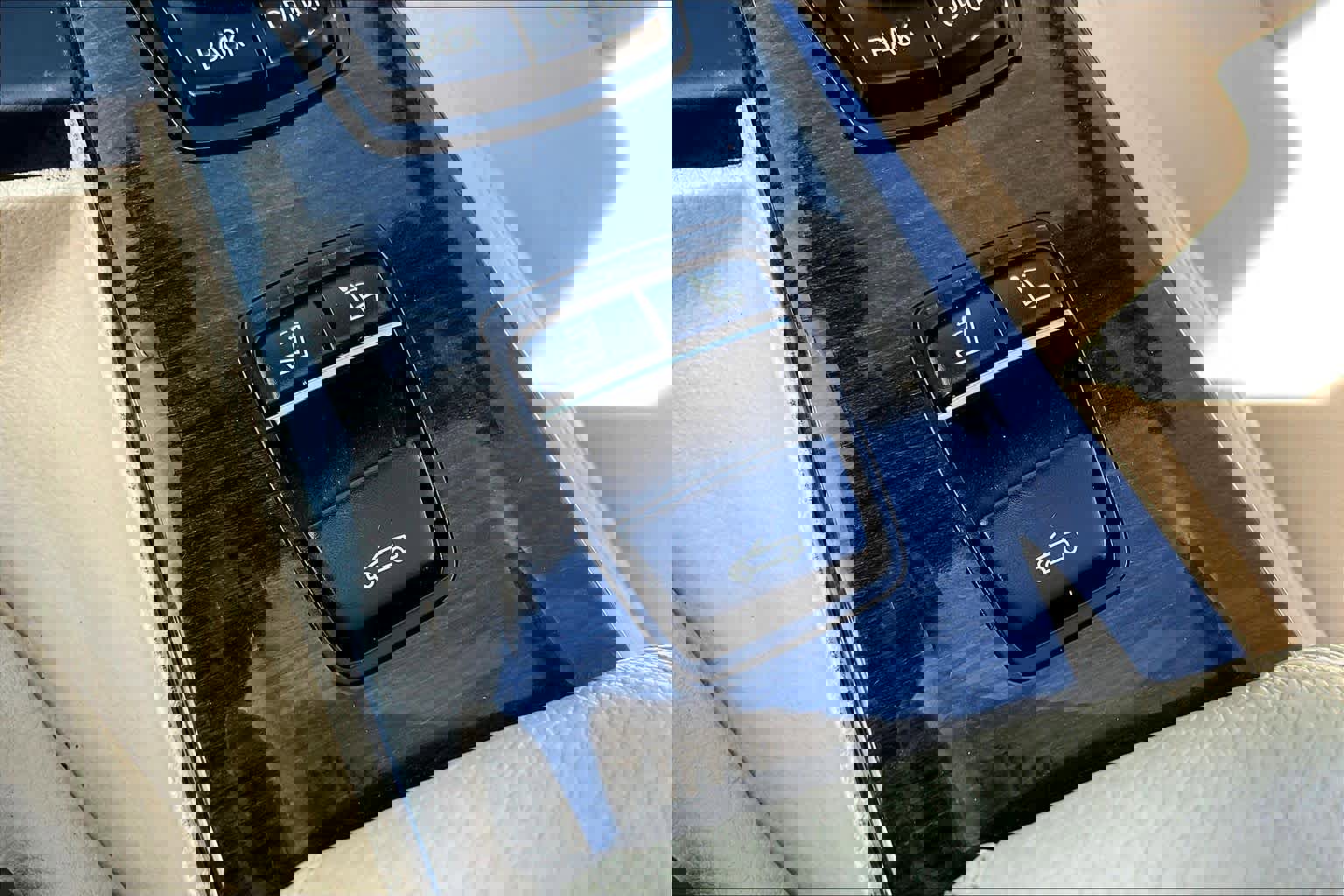 Used 2016 BMW 435i xDrive Convertible image 34