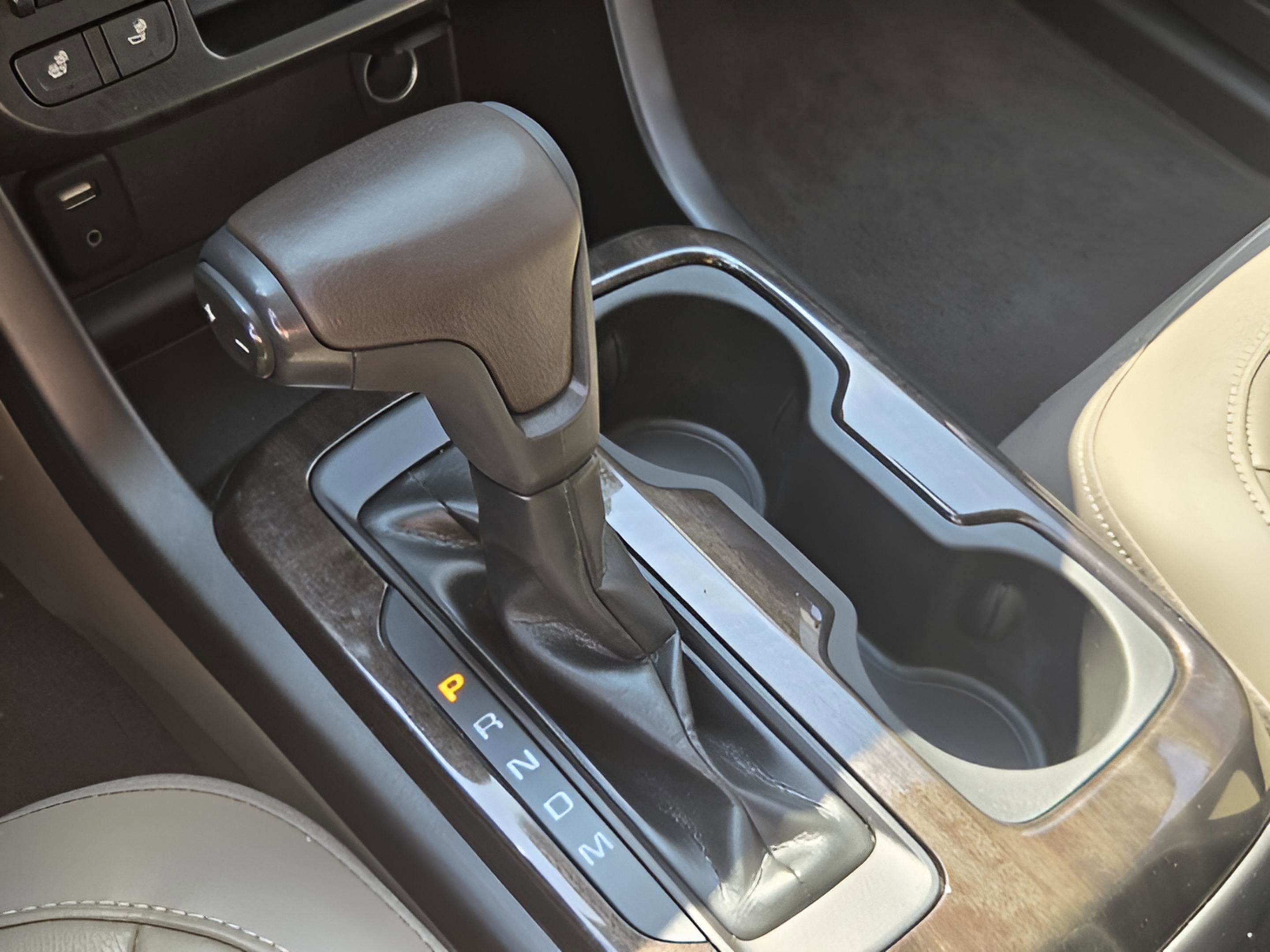 Used 2016 GMC Canyon SLT w/ Driver Alert Package image 16