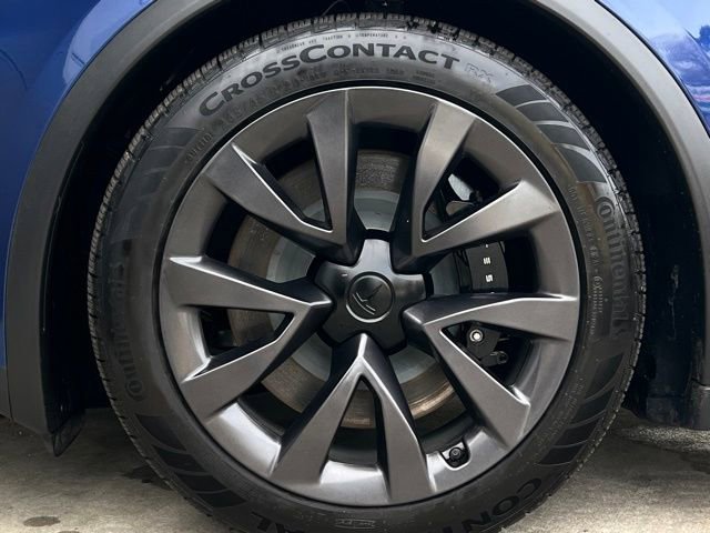 Used 2025 Tesla Model X image 7