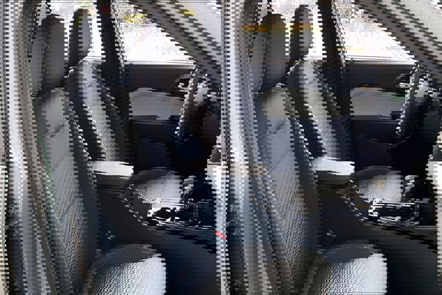 Certified 2025 Chevrolet Trax LT image 10