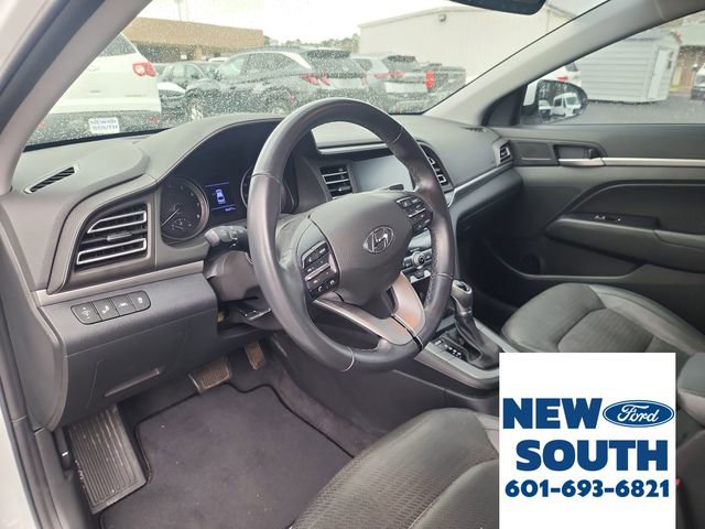 Used 2020 Hyundai Elantra Limited w/ Cargo Package (C1) image 8