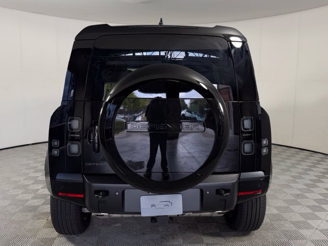 New 2026 Land Rover Defender 110 X-Dynamic SE AWD/4WD image 7