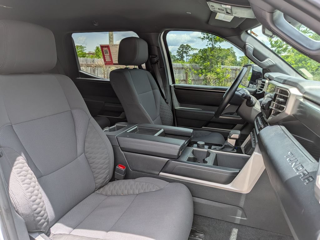 Used 2026 Toyota Tundra SR5 w/ SR5 Convenience Package RWD image 30