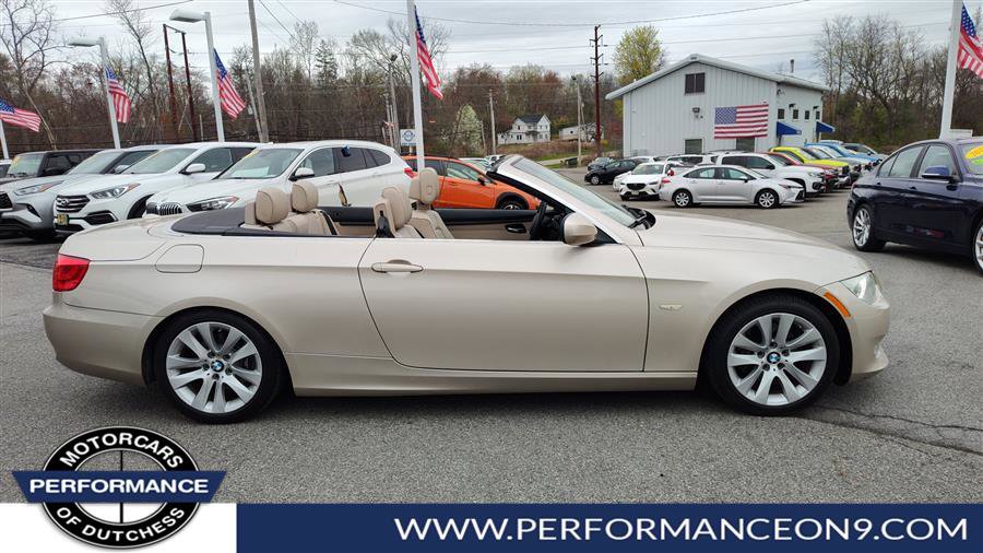 Used 2013 BMW 328i Convertible RWD image 2