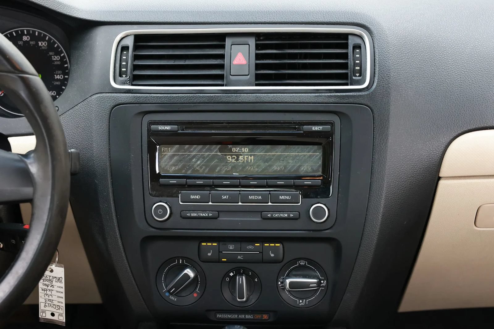 Used 2012 Volkswagen Jetta SE FWD image 33