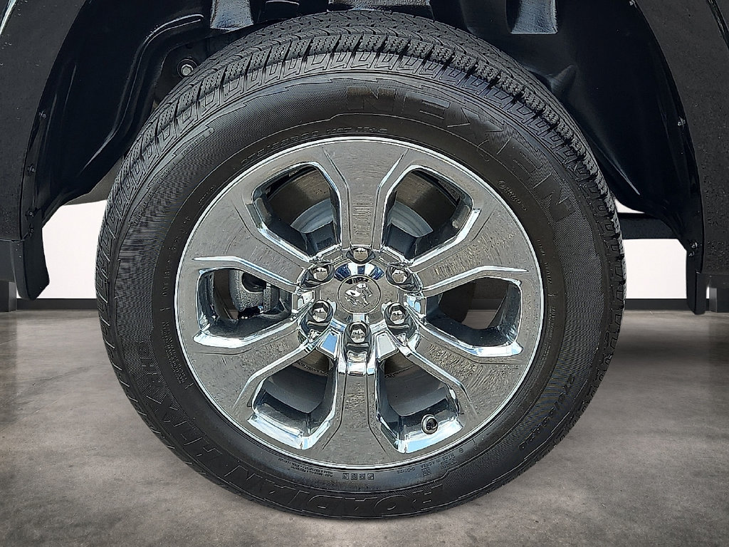 Used 2025 RAM 1500 Big Horn AWD/4WD image 7