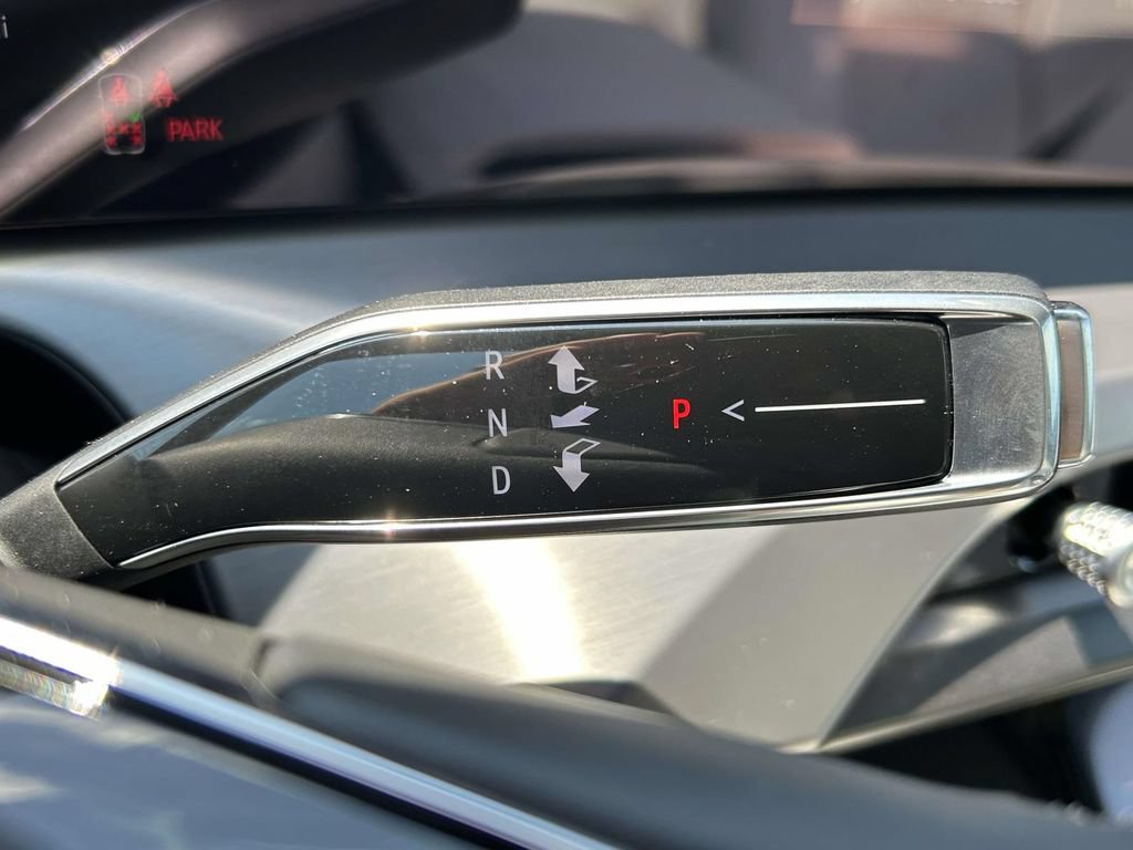 New 2027 Cadillac Vistiq Luxury AWD/4WD image 26