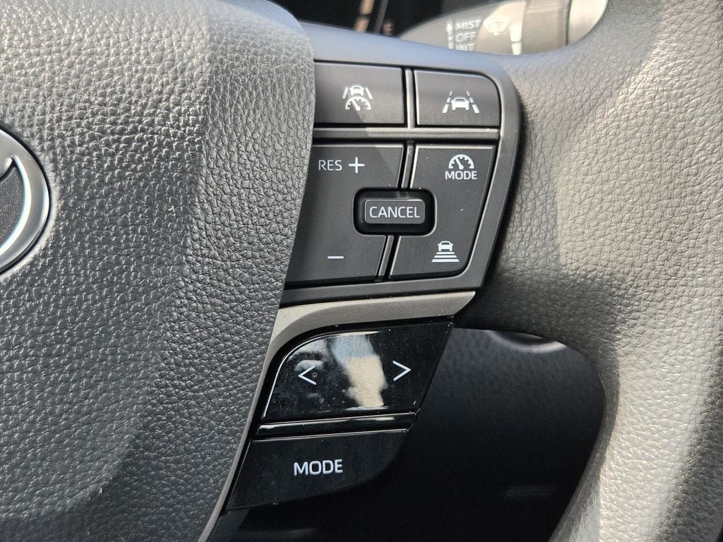 Used 2026 Toyota Camry LE FWD image 22