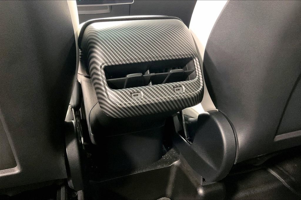 Used 2022 Tesla Model Y Performance image 30